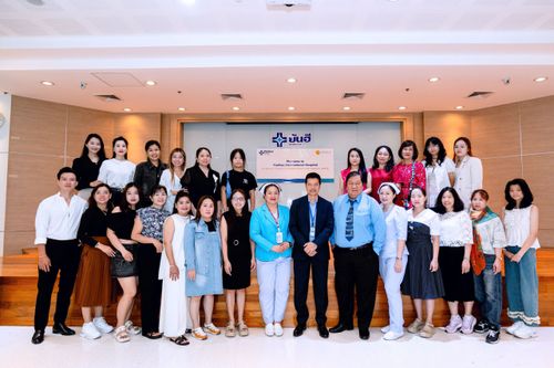  IVIVA tham quan học tập tại Bệnh viện thẩm mỹ Yanhee – Cầu nối hợp tác thẩm mỹ bền vững Việt – Thái