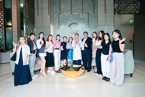  IVIVA THAM QUAN – HỌC TẬP CÔNG NGHỆ TẠI W PLASTIC SURGERY HOSPITAL (THÁI LAN)